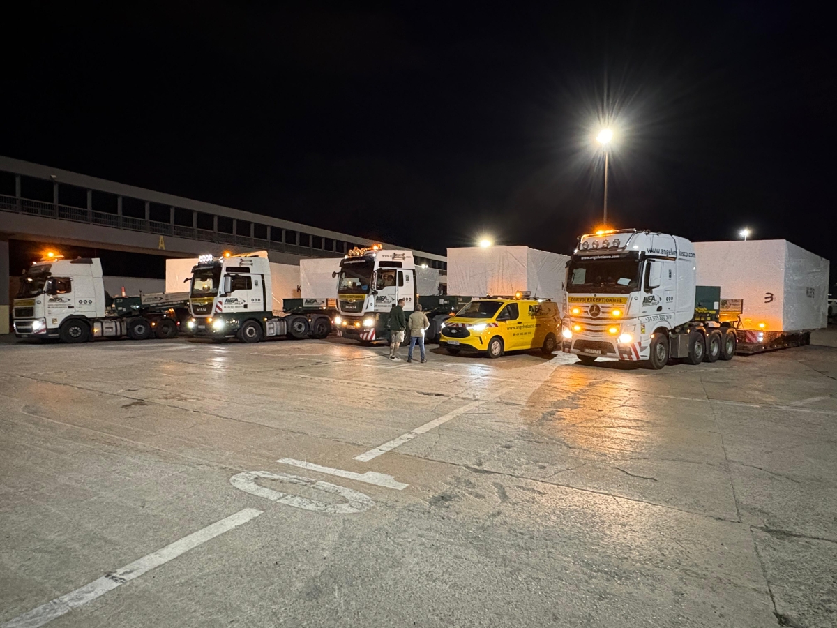 Transport of a modular home totalling 380 m² to the island of Palma de Mallorca via special transport